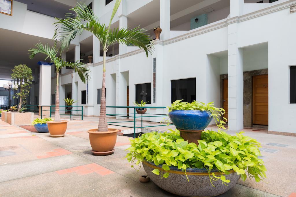 Anda Bangkok Hotel Exterior photo